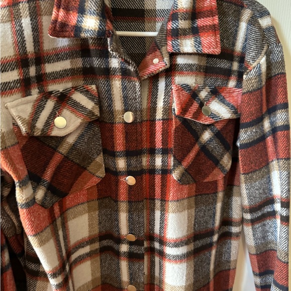 Shacket - Size Medium - Picture 2 of 3